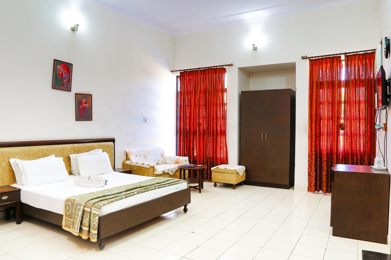 Gulmohar Sariska Resort Bairāt Exterior foto