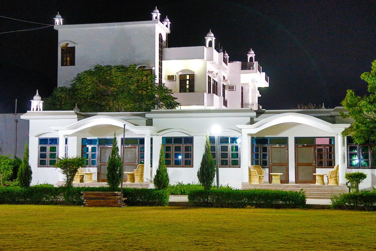 Gulmohar Sariska Resort Bairāt Exterior foto