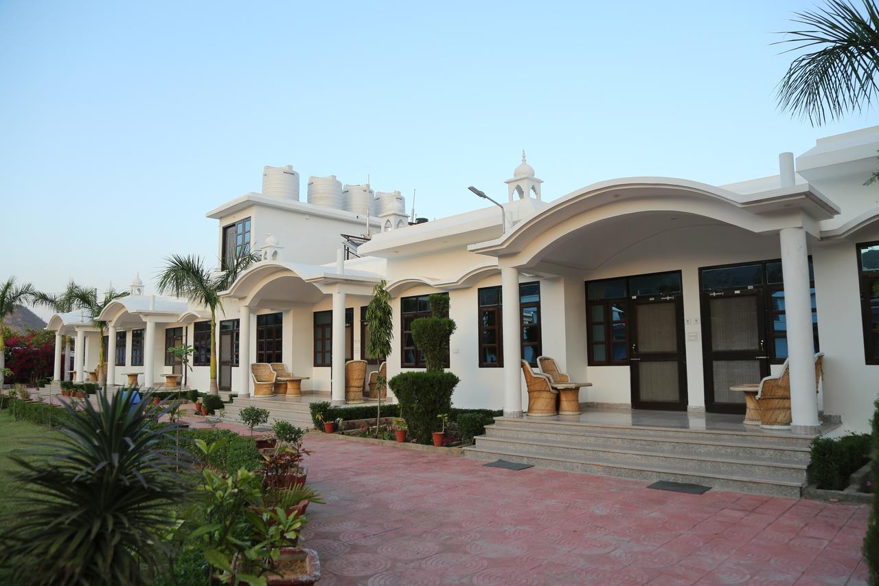 Gulmohar Sariska Resort Bairāt Exterior foto